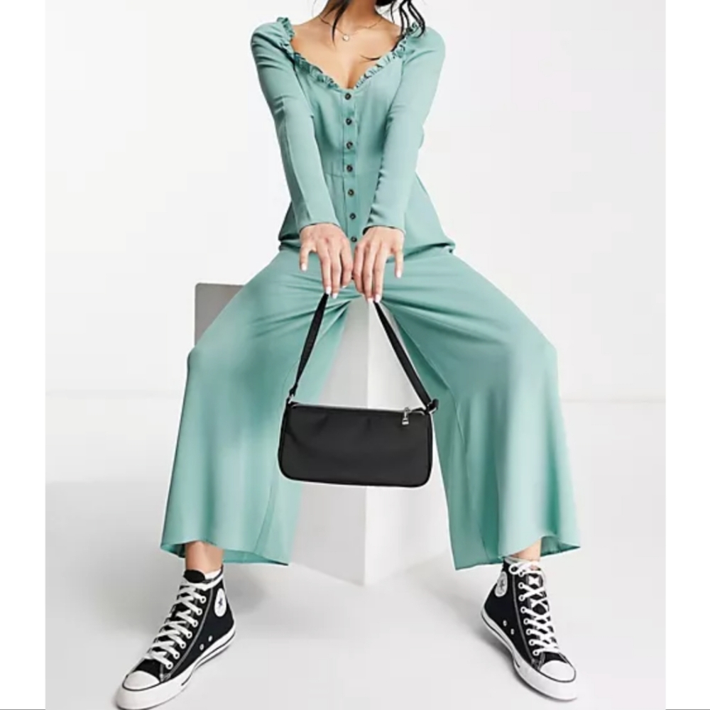 ASOS DESIGN Women's Sage Bubble Crepe Long Sleeve Milkmaid Tea Jumpsuit/Romper